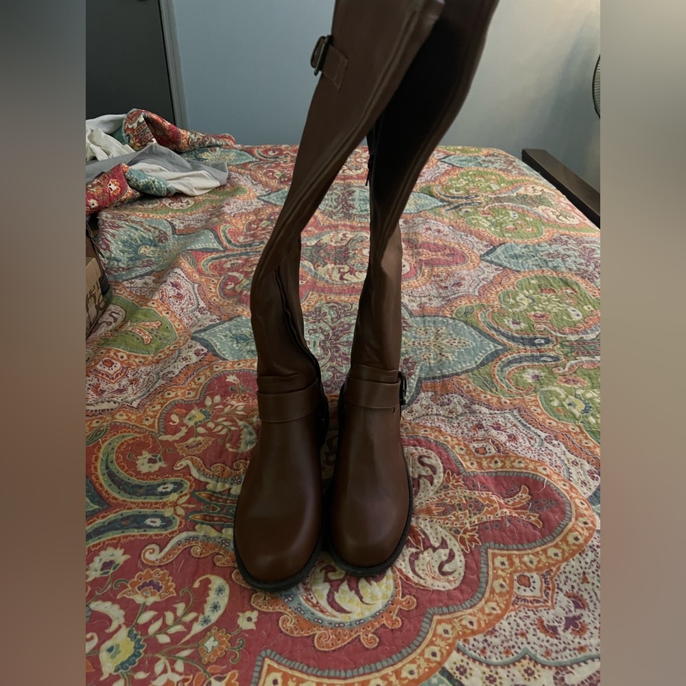 Ladies wide calf boots
